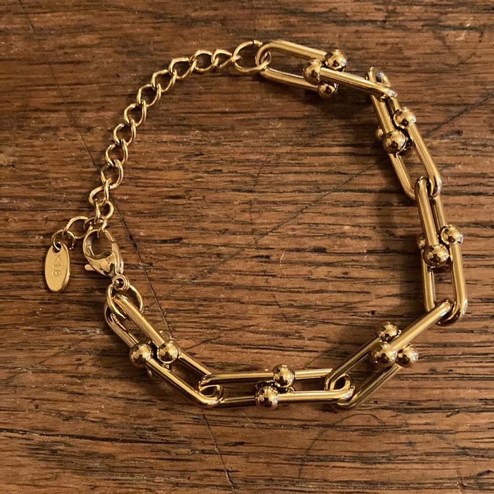 U Link Horseshoe Chain 18K Gold Plated Necklace & Bracelet Set NWOT - Picture 5 of 6
